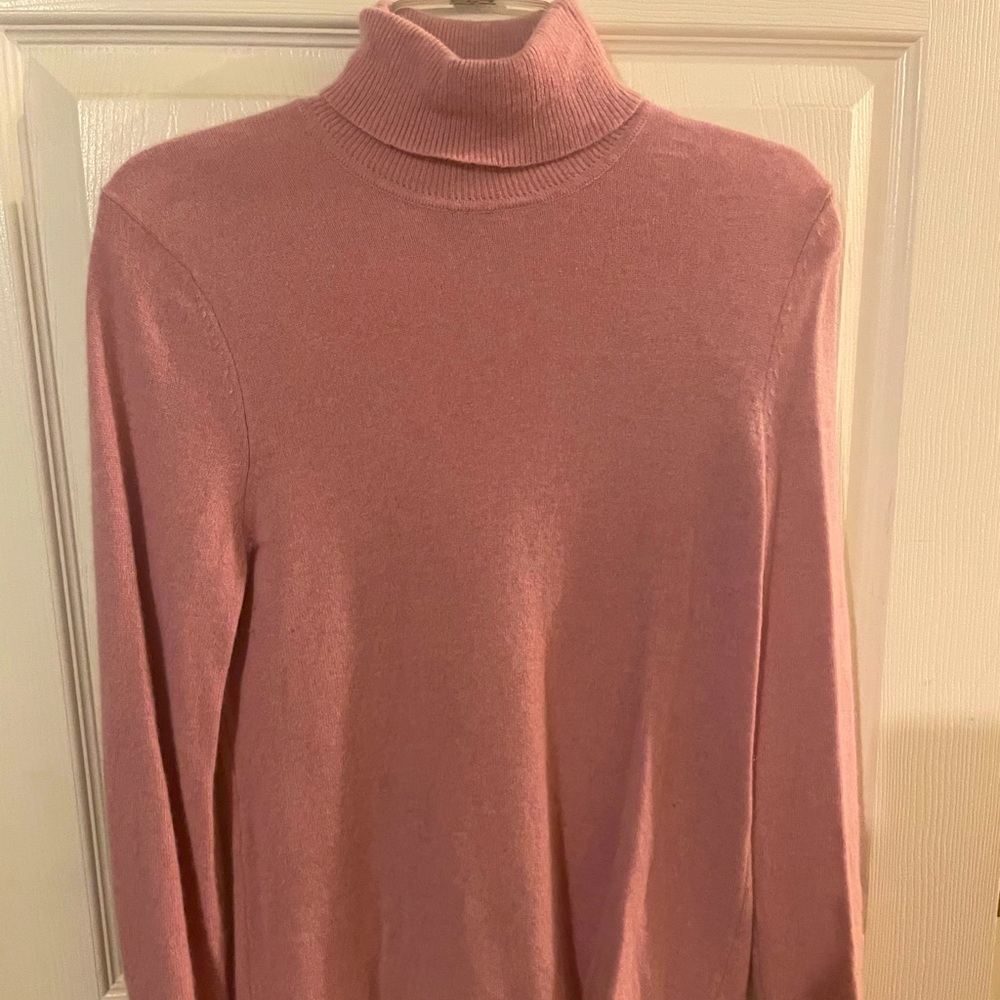Classic Pink Turtleneck Sweater - Women's
